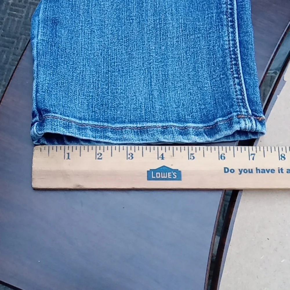 Woman's jeans blue, good condition, good stretch size. 10 regular_6